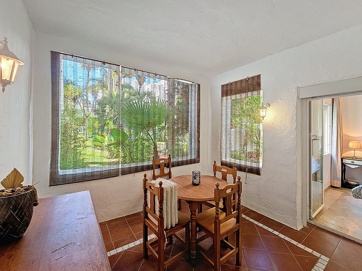 Apartment for sale in Costalita | 1 bedrooms H5055106