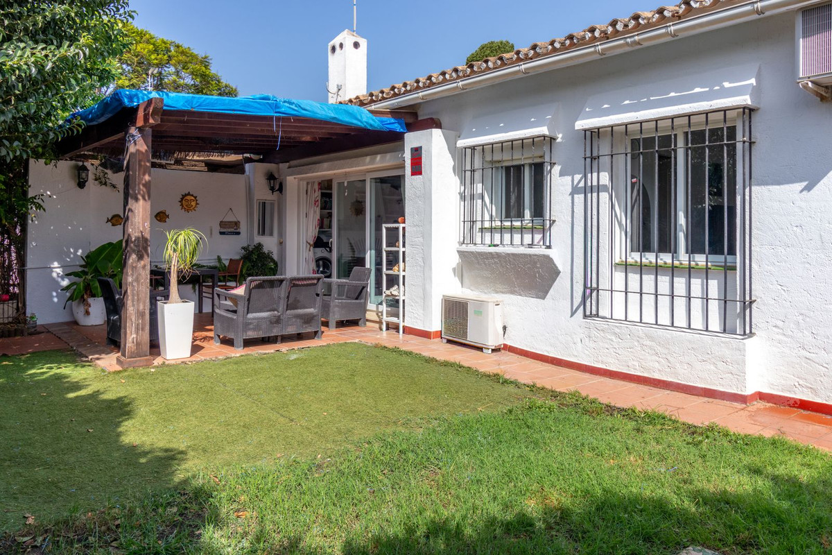 Bungalow te koop in Costalita | 2 slaapkamers H5142817