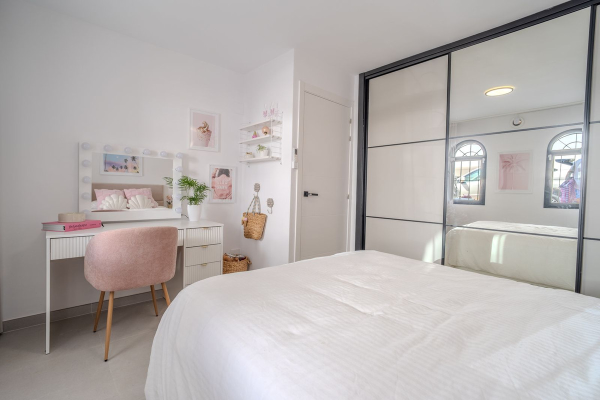 Appartement te koop in Costalita | 4 slaapkamers H5463121