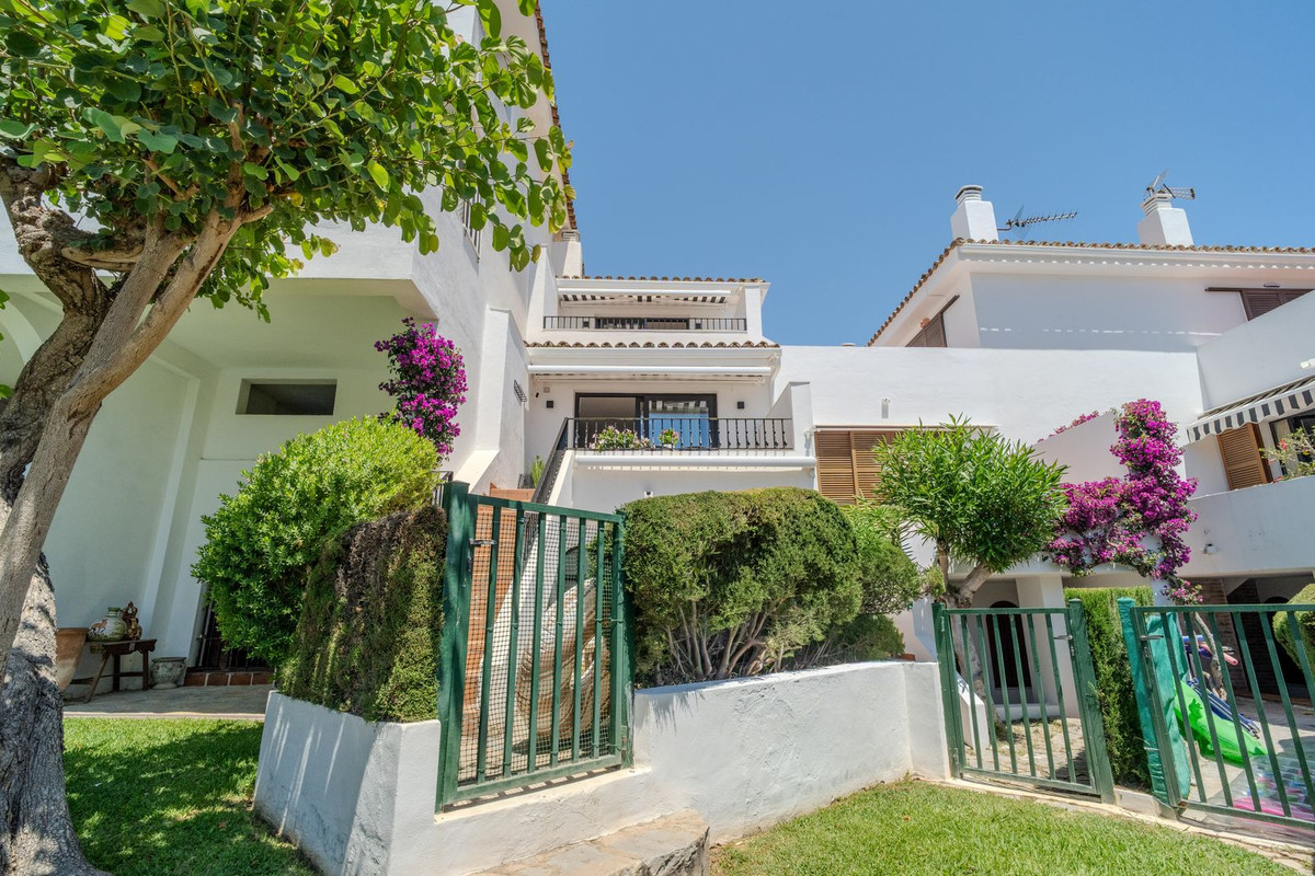 Appartement te koop in Costalita | 4 slaapkamers H5463121