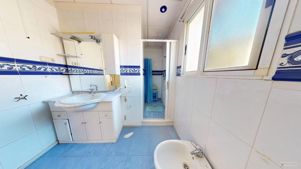 Huis te koop in Crevillent | 4 slaapkamers H5256526