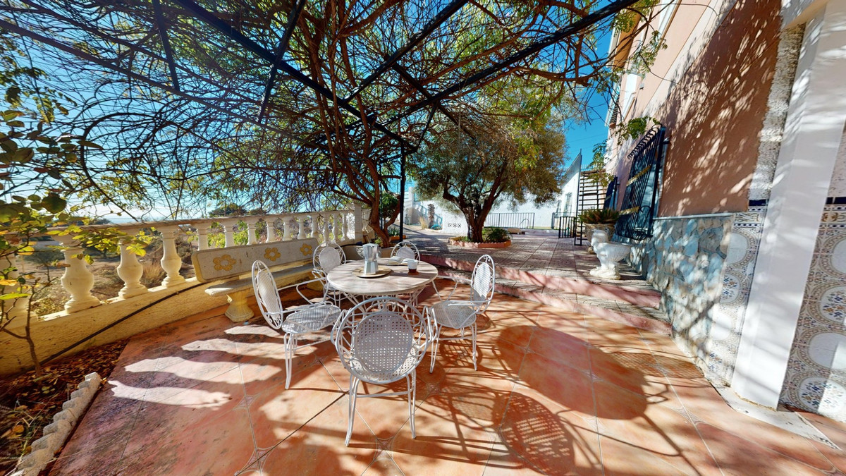 Huis te koop in Crevillent | 4 slaapkamers H5256526