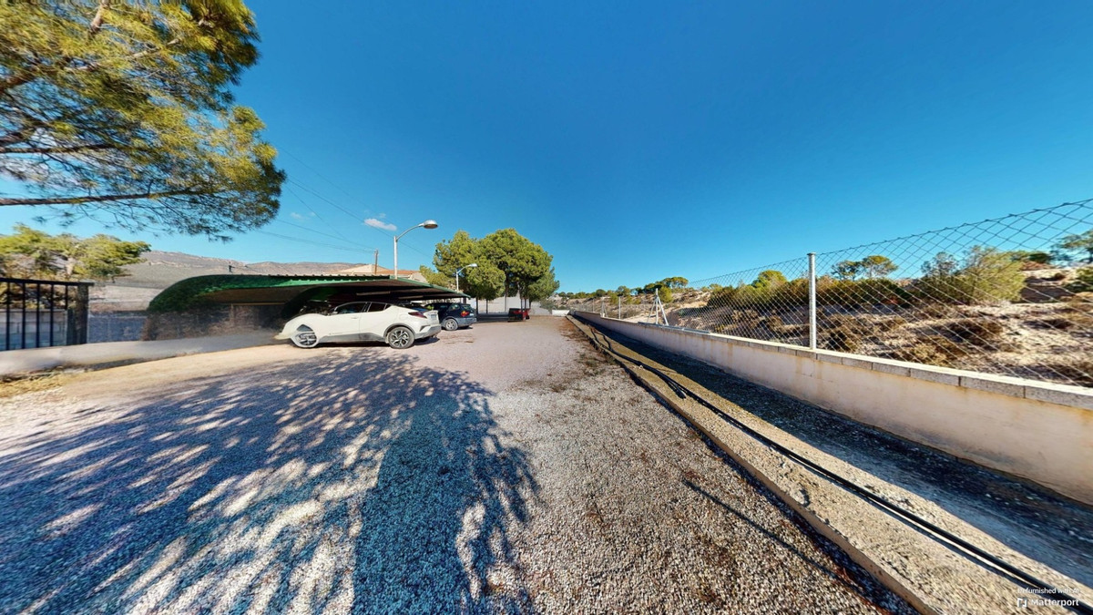 Huis te koop in Crevillent | 4 slaapkamers H5256526