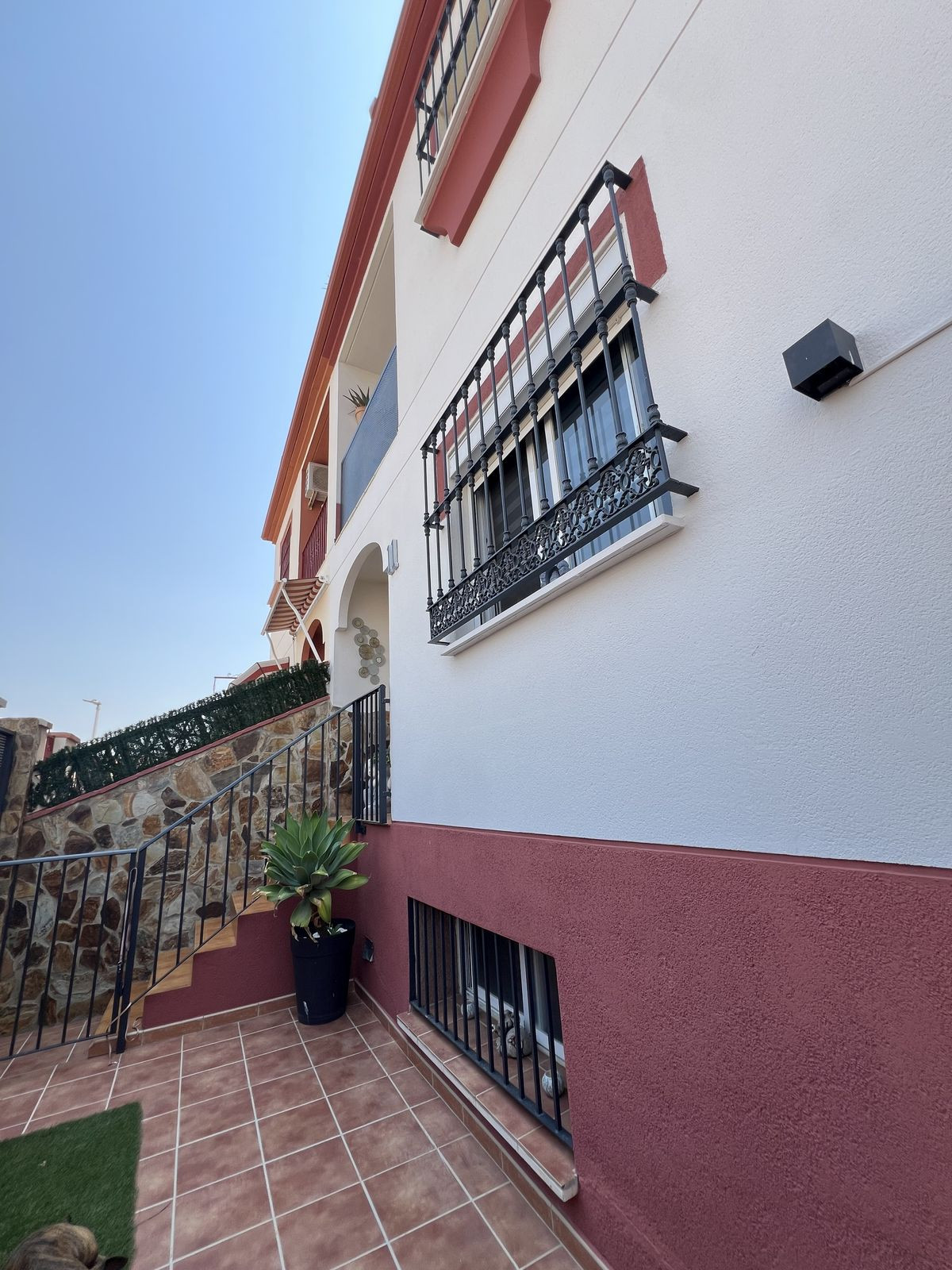 Property main view 64
