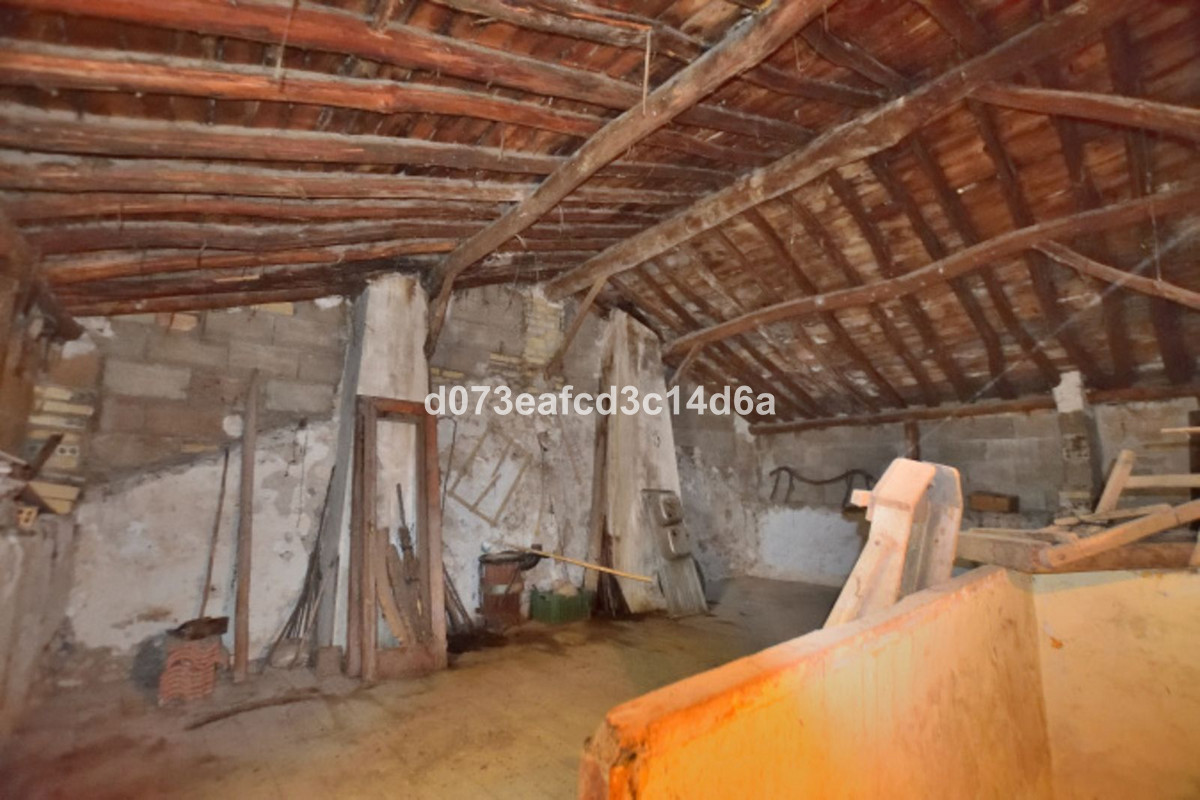 Grond te koop in Cuevas del Becerro | 4 slaapkamers H5486110