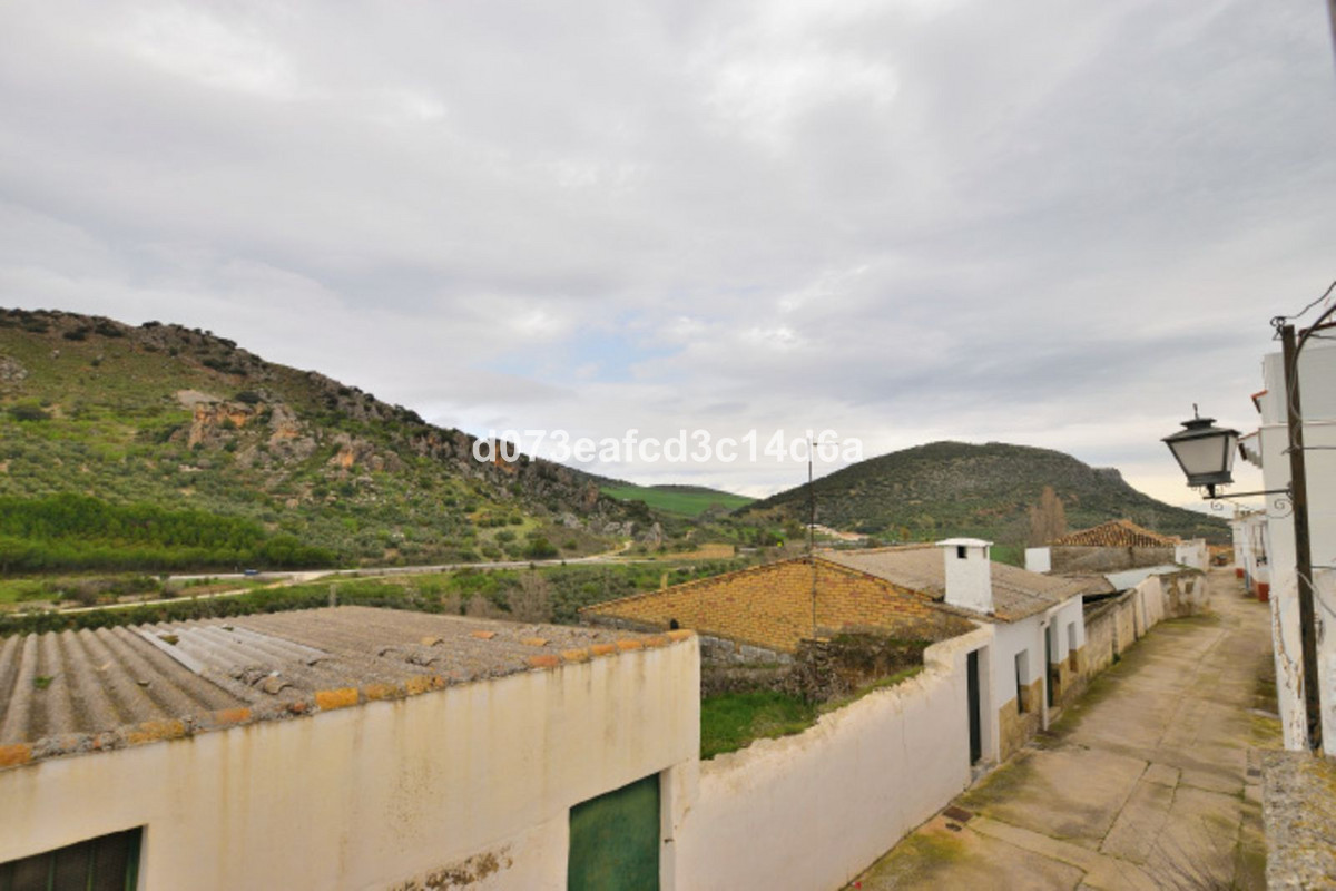 Grond te koop in Cuevas del Becerro | 4 slaapkamers H5486110