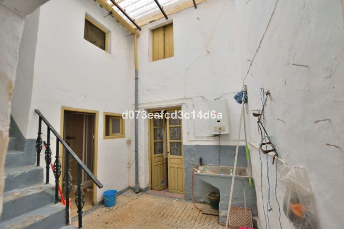 Grond te koop in Cuevas del Becerro | 4 slaapkamers H5486110