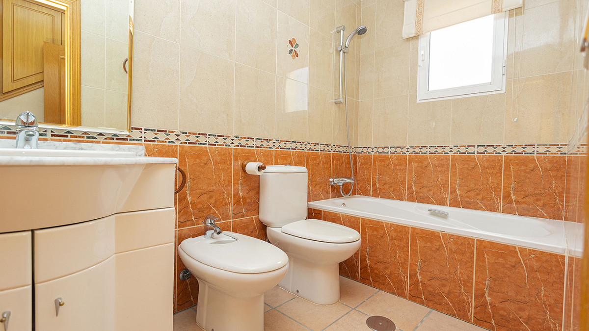 Huis te koop in Dehesa de Campoamor | 3 slaapkamers H5295409