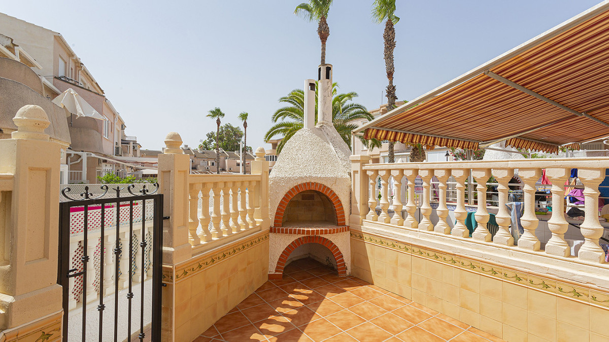 Huis te koop in Dehesa de Campoamor | 3 slaapkamers H5295409