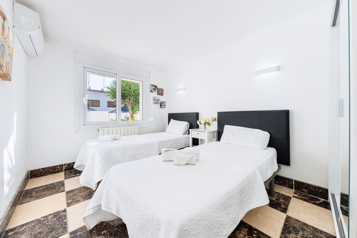 Huis te koop in Dehesa de Campoamor | 7 slaapkamers H5394601