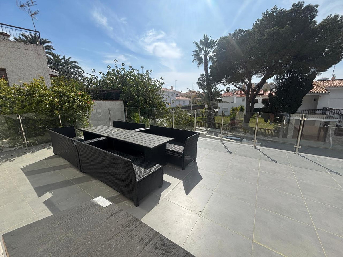 Huis te koop in Dehesa de Campoamor | 7 slaapkamers H5394601