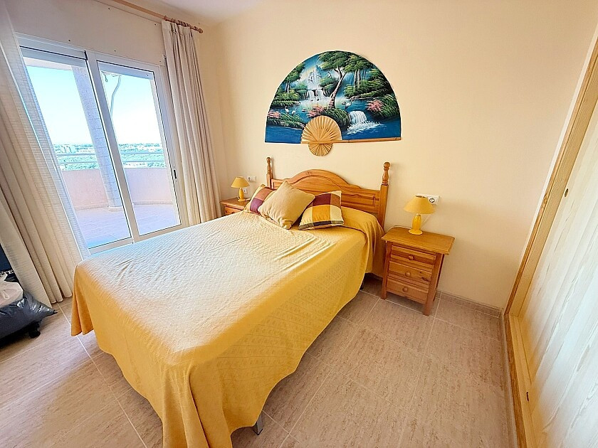 Commercieel te koop in Dehesa de Campoamor | 2 slaapkamers H5456182