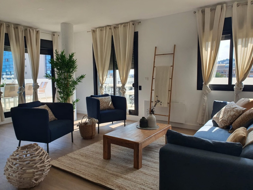 Penthouse te koop in Denia | 4 slaapkamers H5525236
