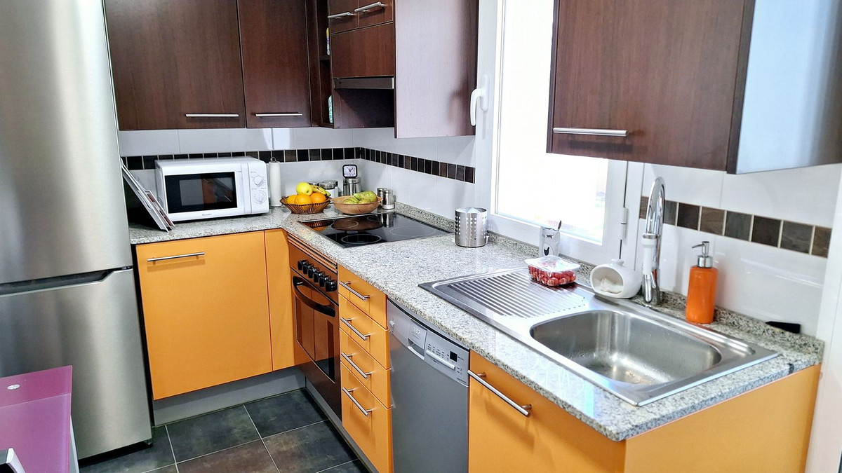 Appartement te koop in Doña Julia | 2 slaapkamers H5056567