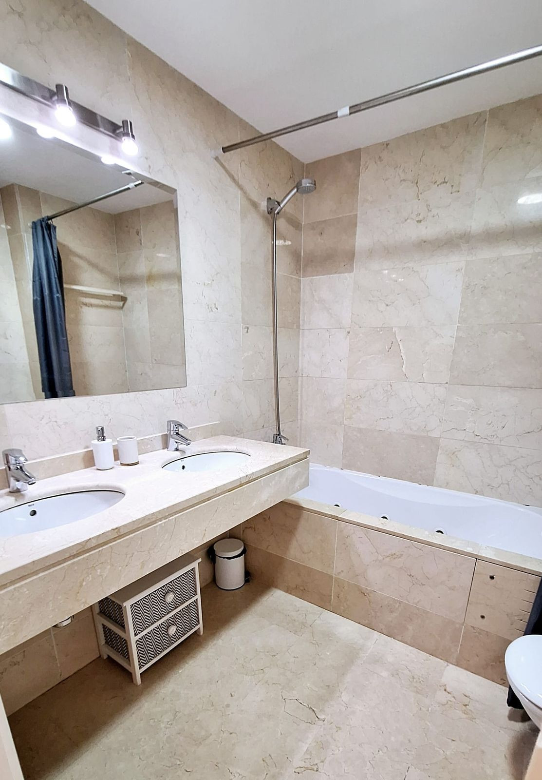 Appartement te koop in Doña Julia | 2 slaapkamers H5057500