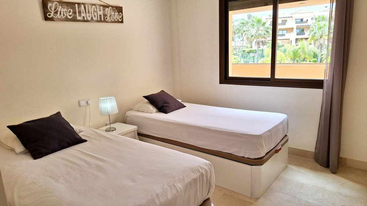Appartement te koop in Doña Julia | 2 slaapkamers H5057500