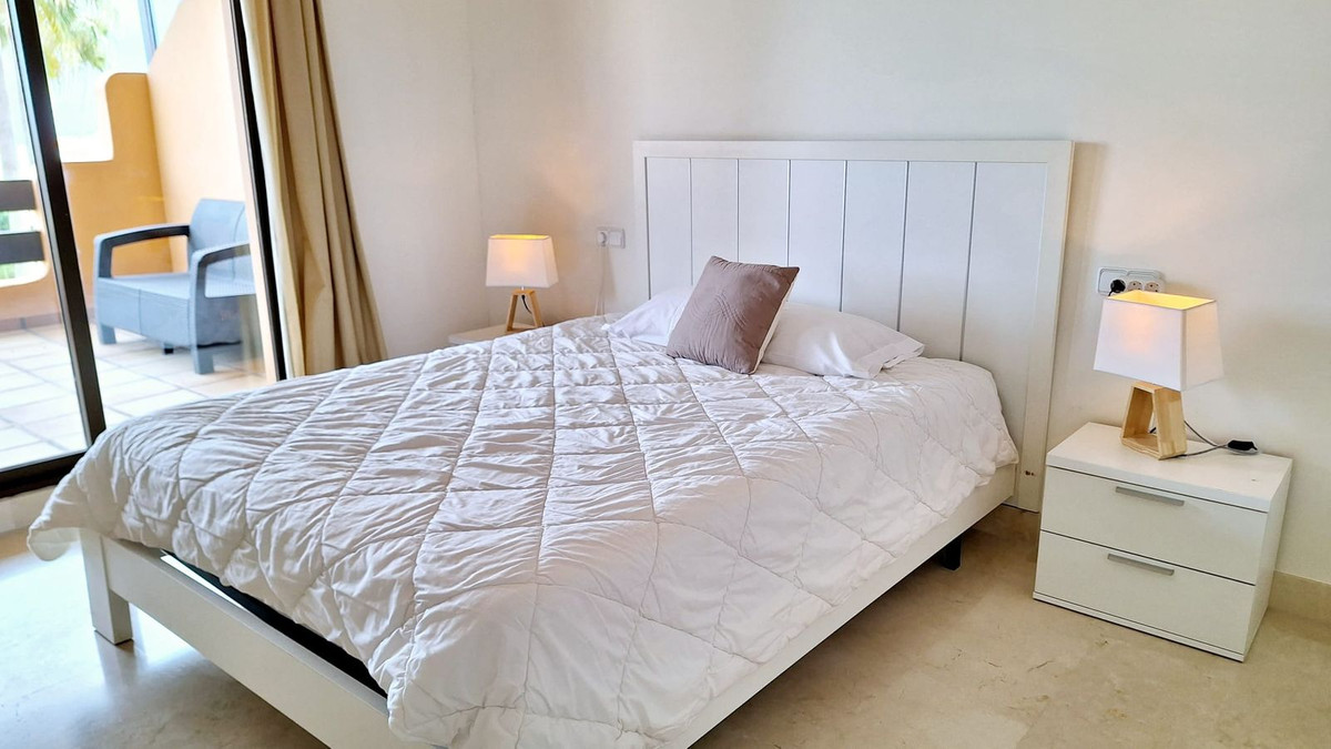 Appartement te koop in Doña Julia | 2 slaapkamers H5057500