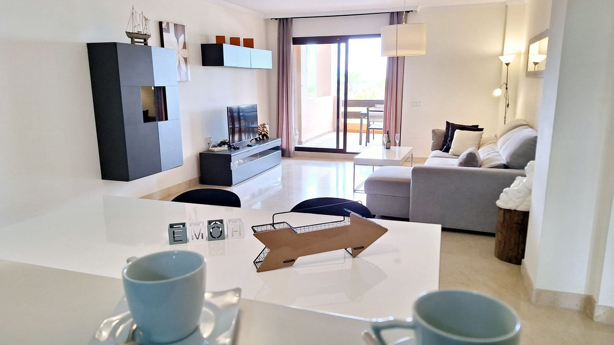 Appartement te koop in Doña Julia | 2 slaapkamers H5057500