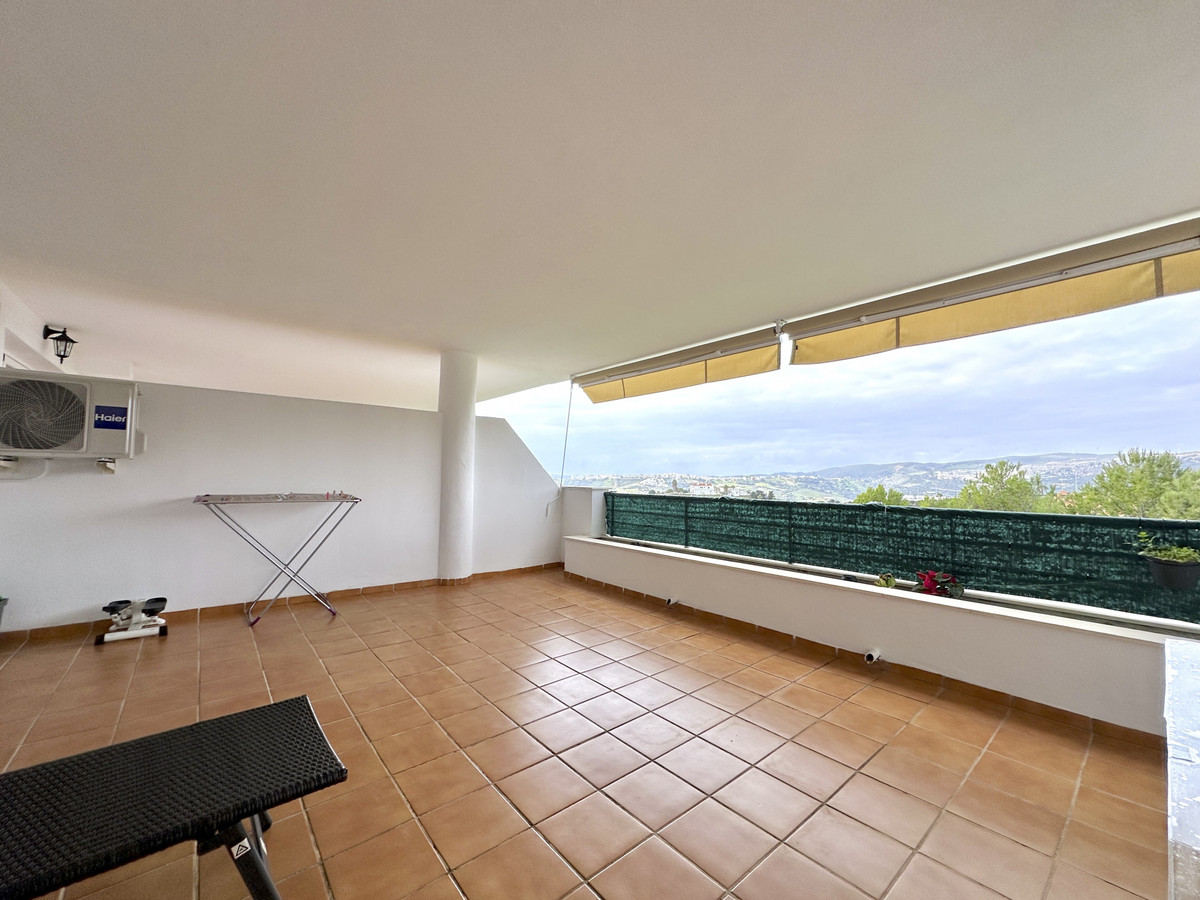 Appartement te koop in Doña Julia | 2 slaapkamers H5108158