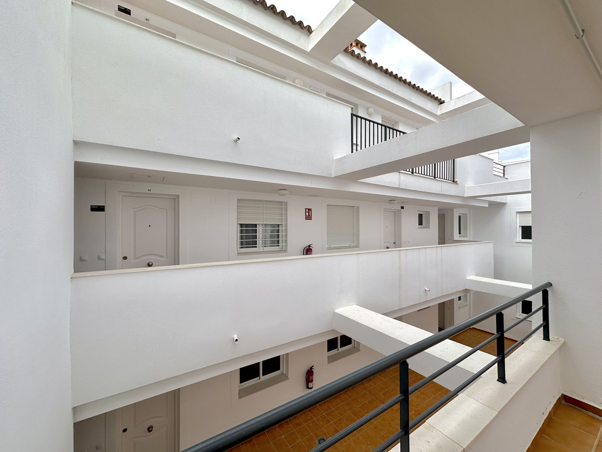 Appartement te koop in Doña Julia | 2 slaapkamers H5108158