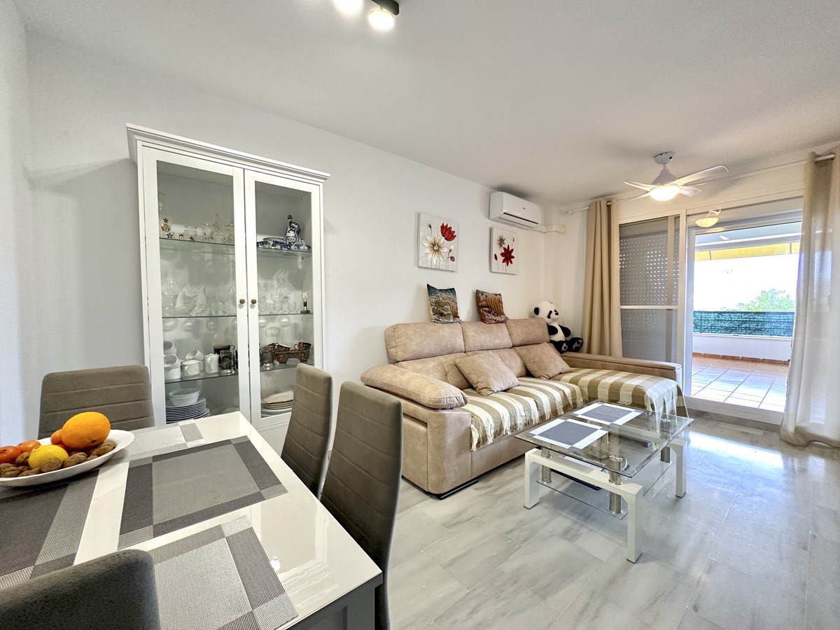 Appartement te koop in Doña Julia | 2 slaapkamers H5108158