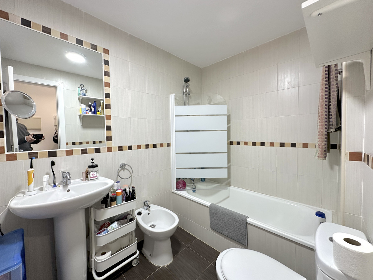 Appartement te koop in Doña Julia | 2 slaapkamers H5108158