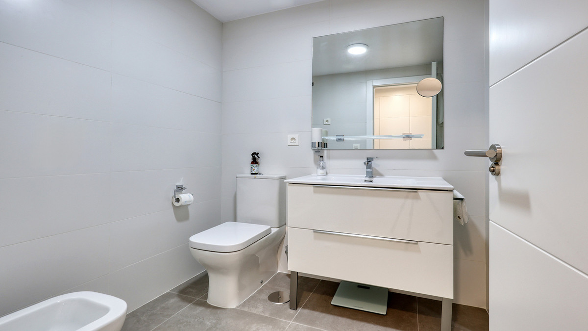 Appartement te koop in Doña Julia | 3 slaapkamers H5118220