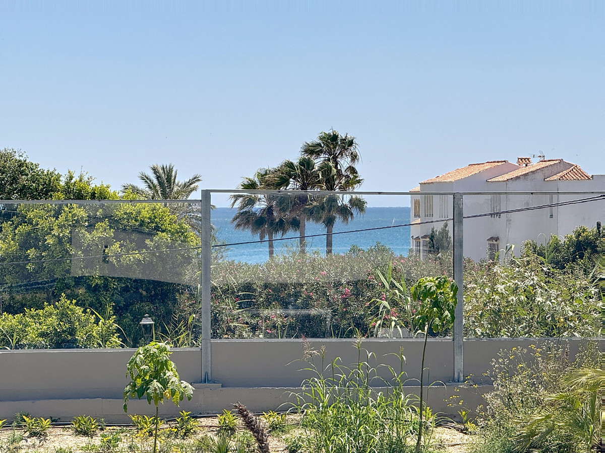 Appartement te koop in Doña Julia | 2 slaapkamers H5305420