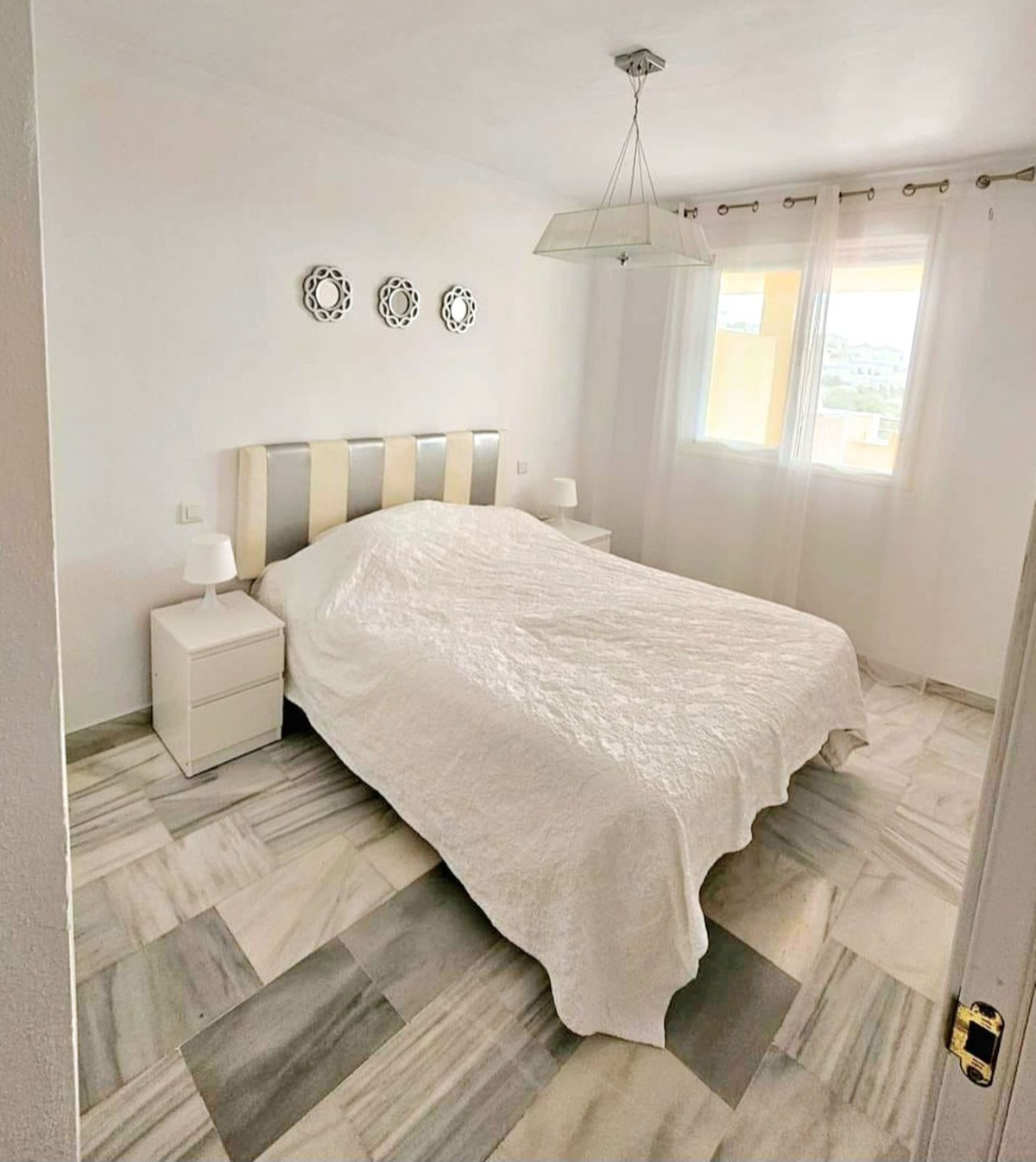 Appartement te koop in Doña Julia | 3 slaapkamers H5388817