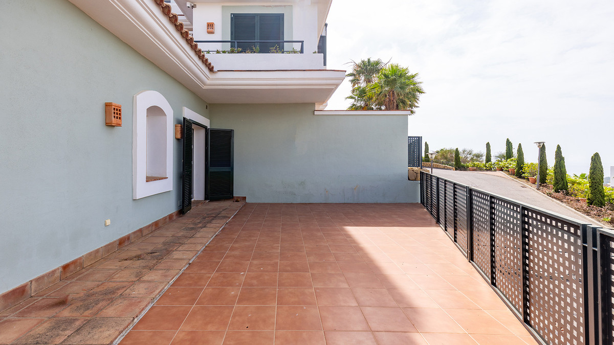 Appartement te koop in Doña Julia | 3 slaapkamers H5425294