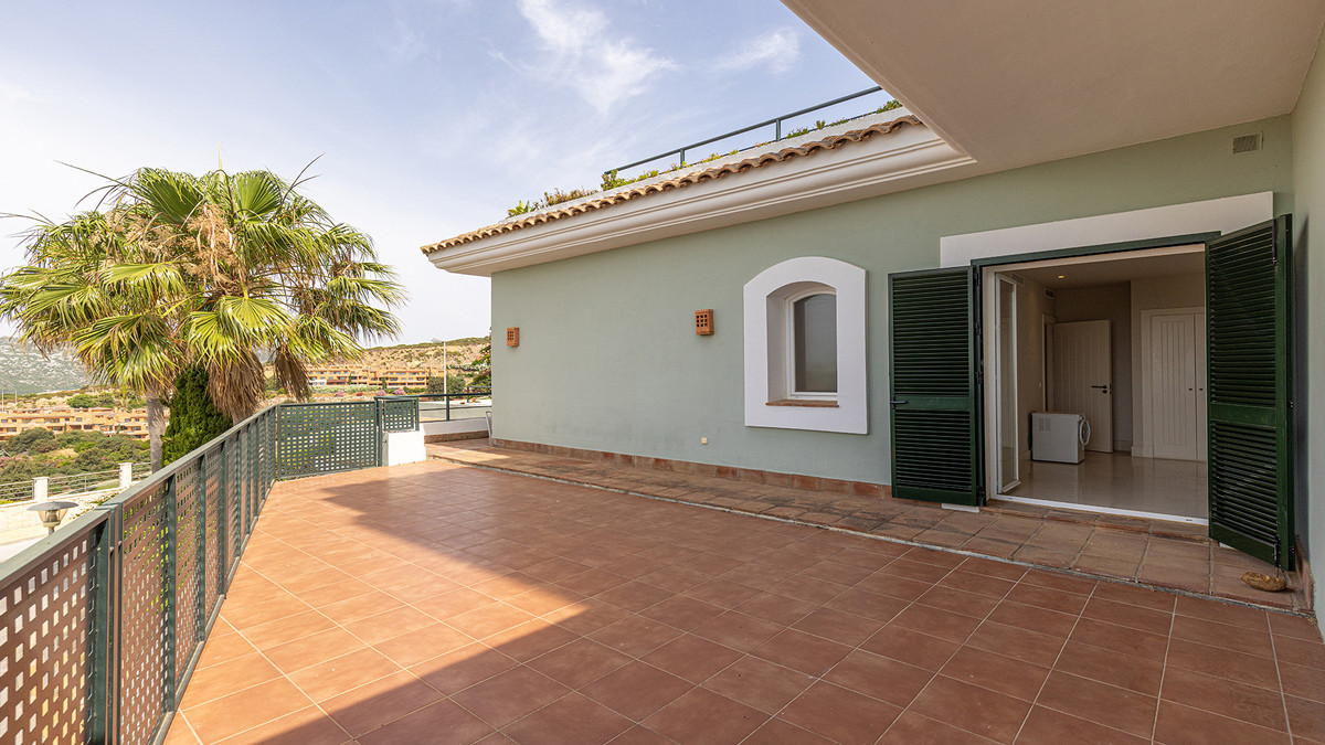 Appartement te koop in Doña Julia | 3 slaapkamers H5425294