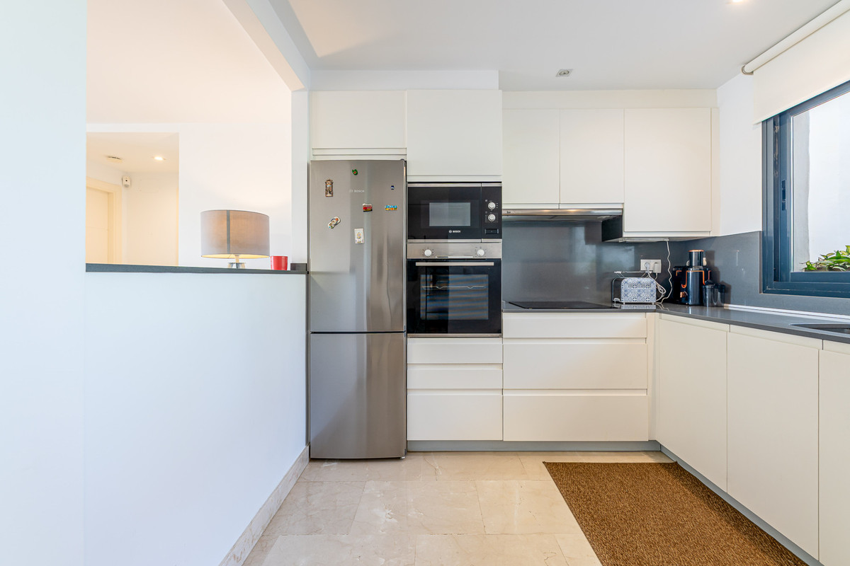 Appartement te koop in Doña Julia | 2 slaapkamers H5435332