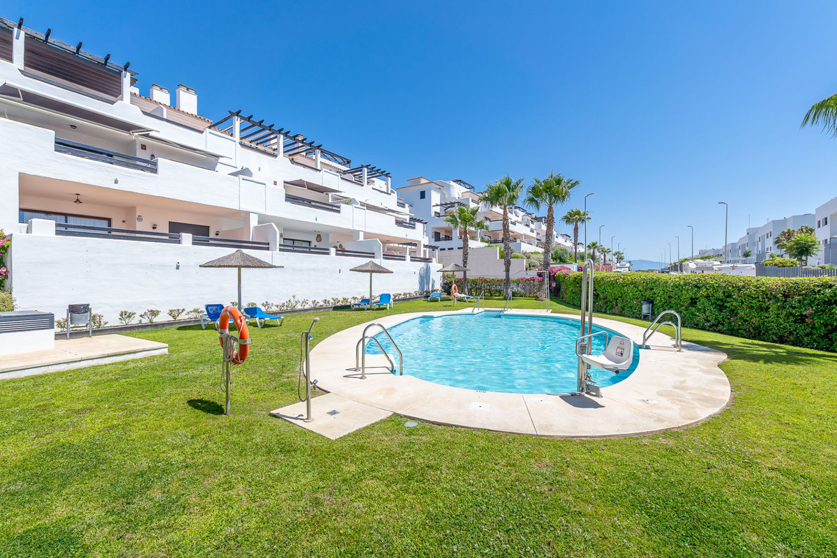 Appartement te koop in Doña Julia | 2 slaapkamers H5435332