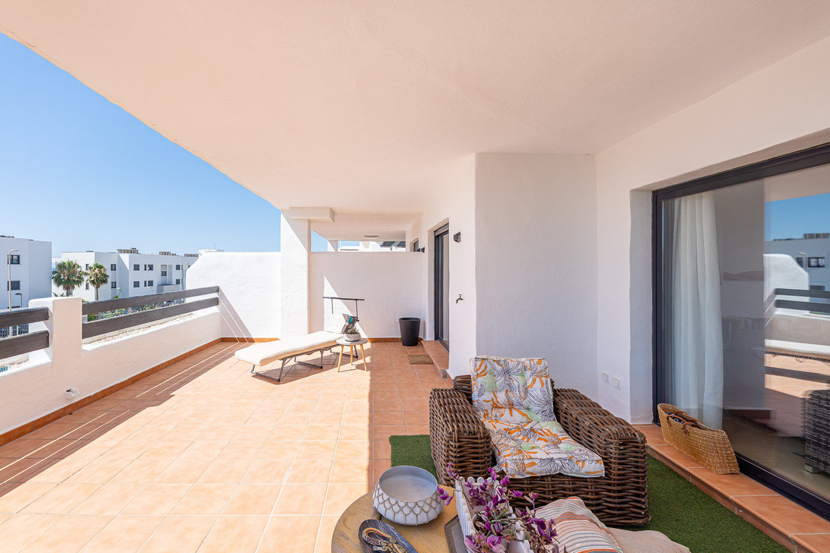 Appartement te koop in Doña Julia | 2 slaapkamers H5435332