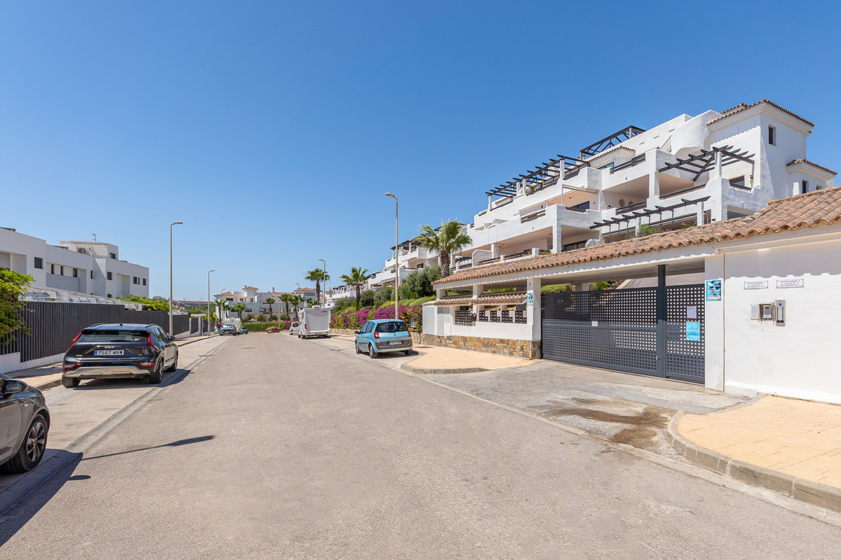 Appartement te koop in Doña Julia | 2 slaapkamers H5435332