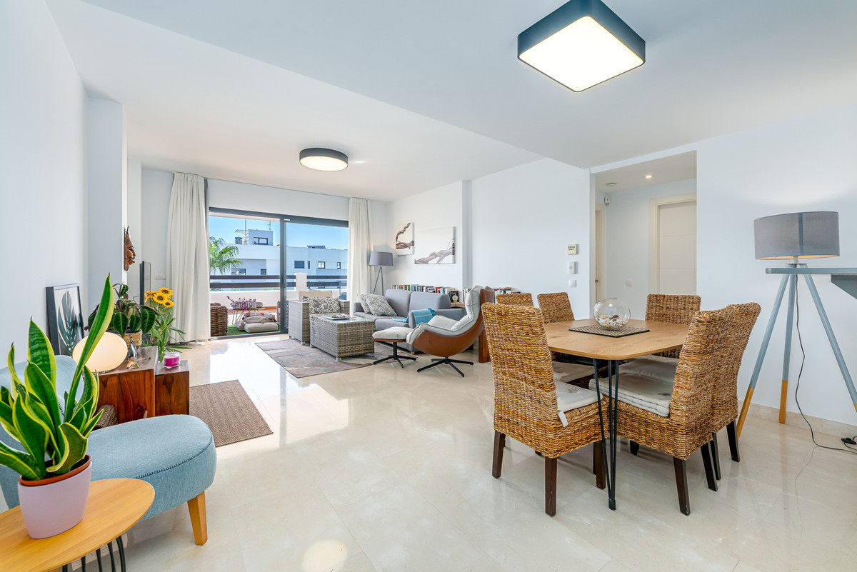 Appartement te koop in Doña Julia | 2 slaapkamers H5435332