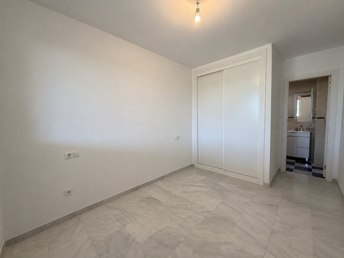 Appartement te koop in Doña Julia | 4 slaapkamers H5440735