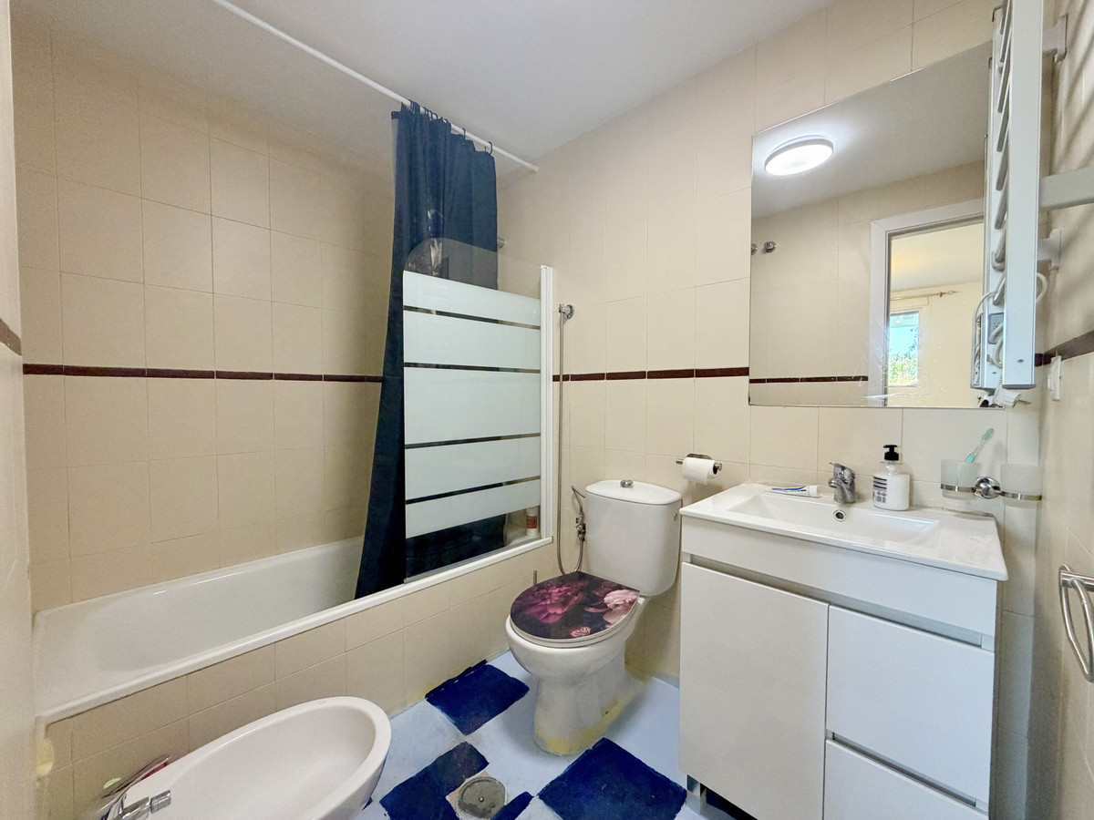 Appartement te koop in Doña Julia | 4 slaapkamers H5440735