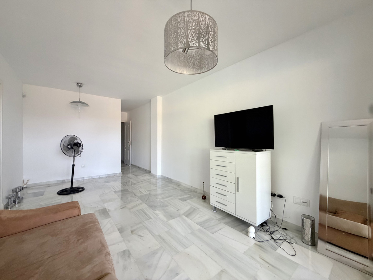 Appartement te koop in Doña Julia | 4 slaapkamers H5440735