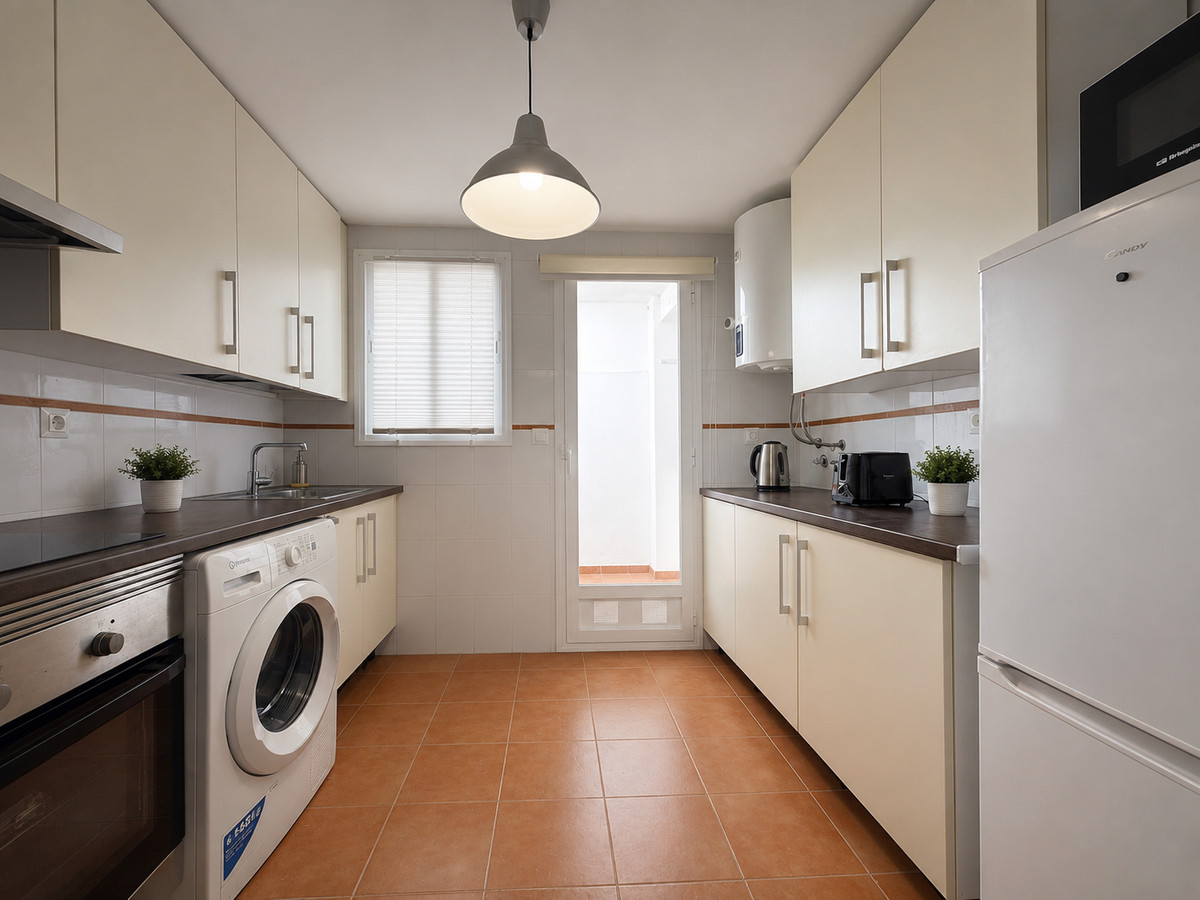 Appartement te koop in Doña Julia | 4 slaapkamers H5440735