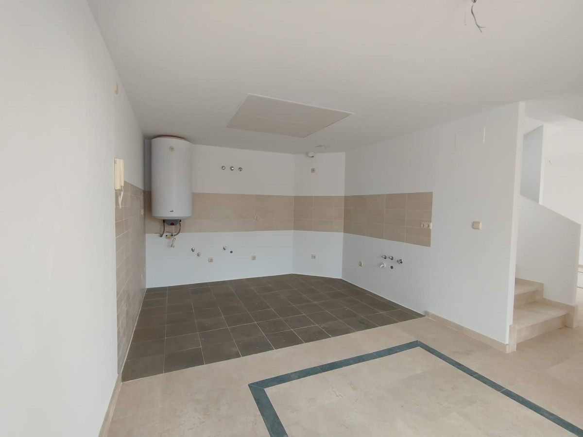 Appartement te koop in Doña Julia | 2 slaapkamers H5461348