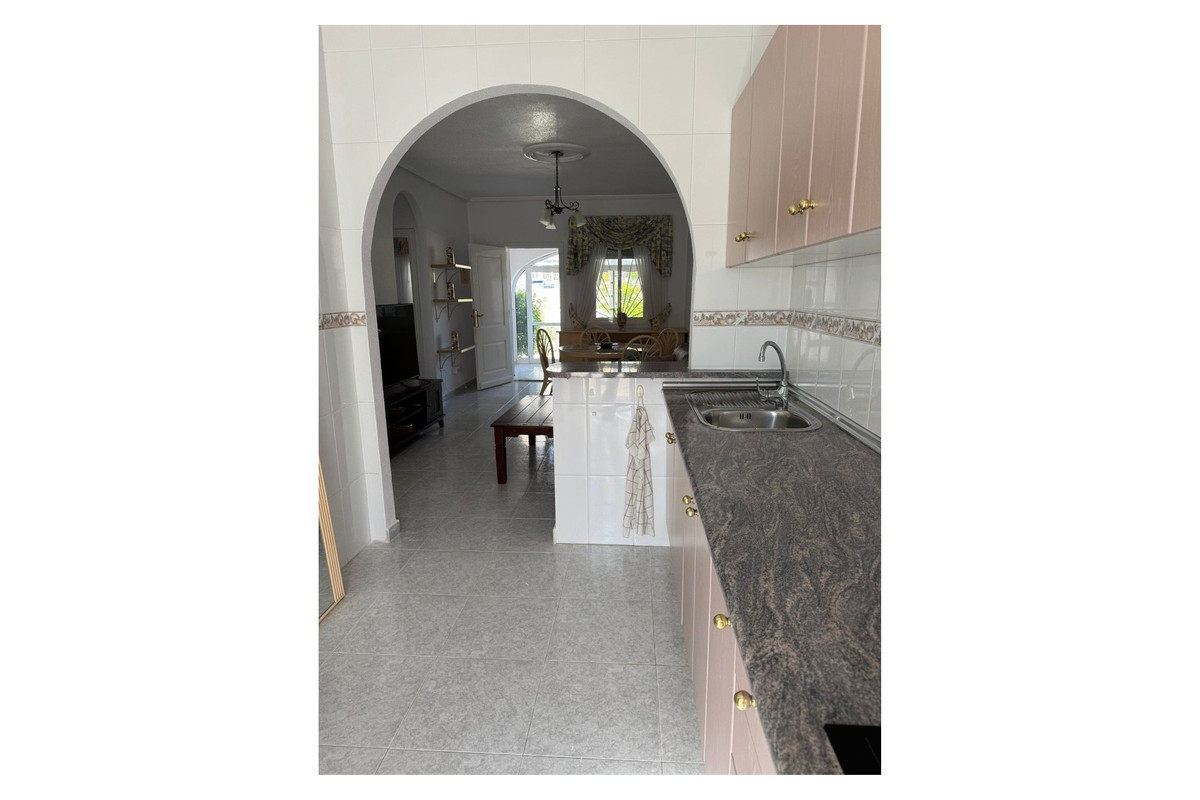 Appartement te koop in Dona Pepa | 2 slaapkamers H5347759