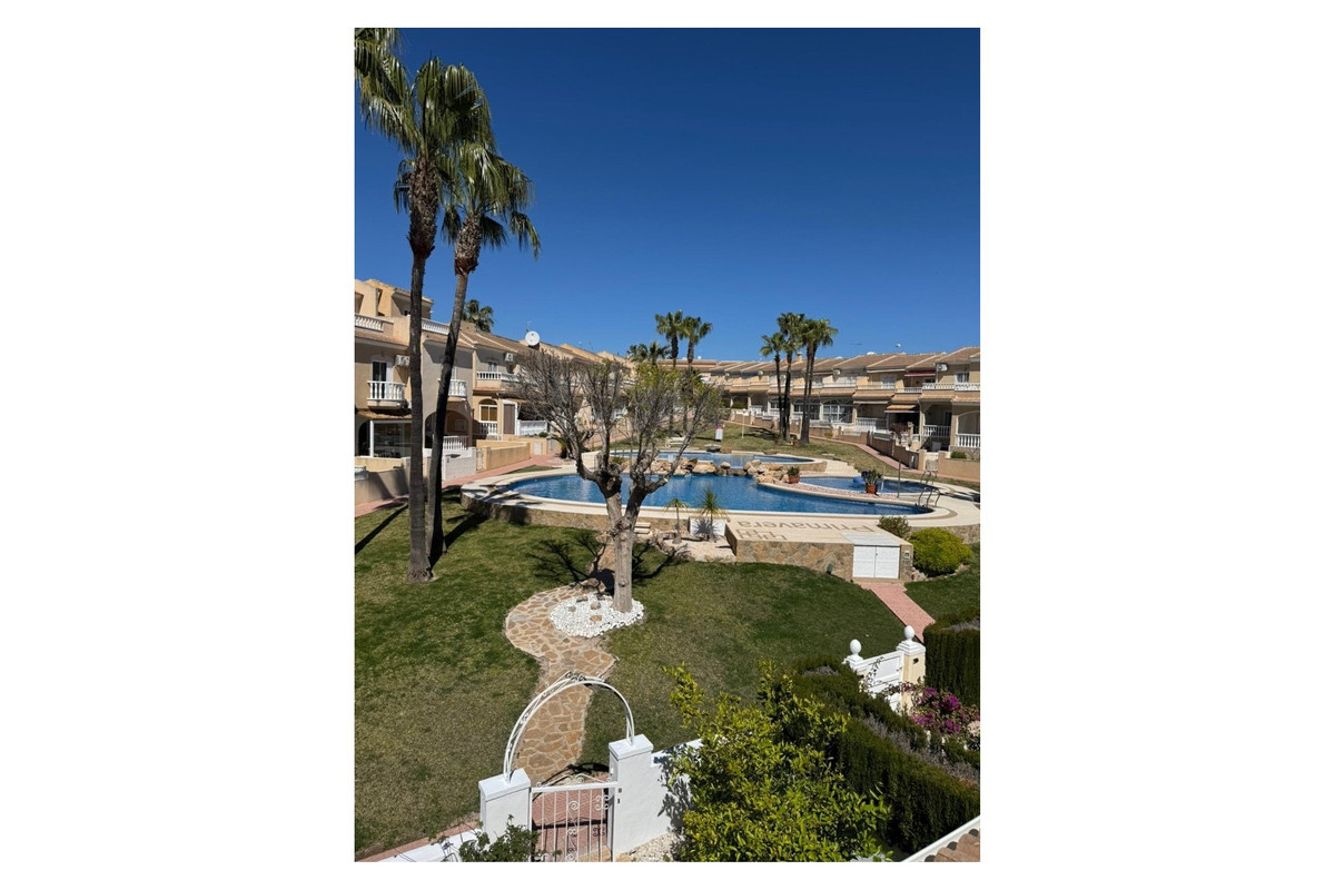 Appartement te koop in Dona Pepa | 2 slaapkamers H5347759