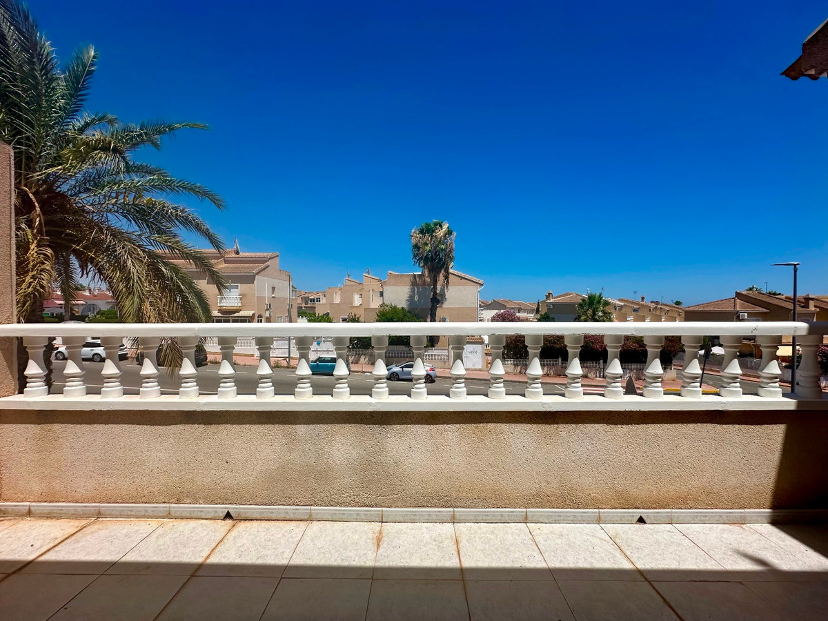 Appartement te koop in Dona Pepa | 2 slaapkamers H5480995
