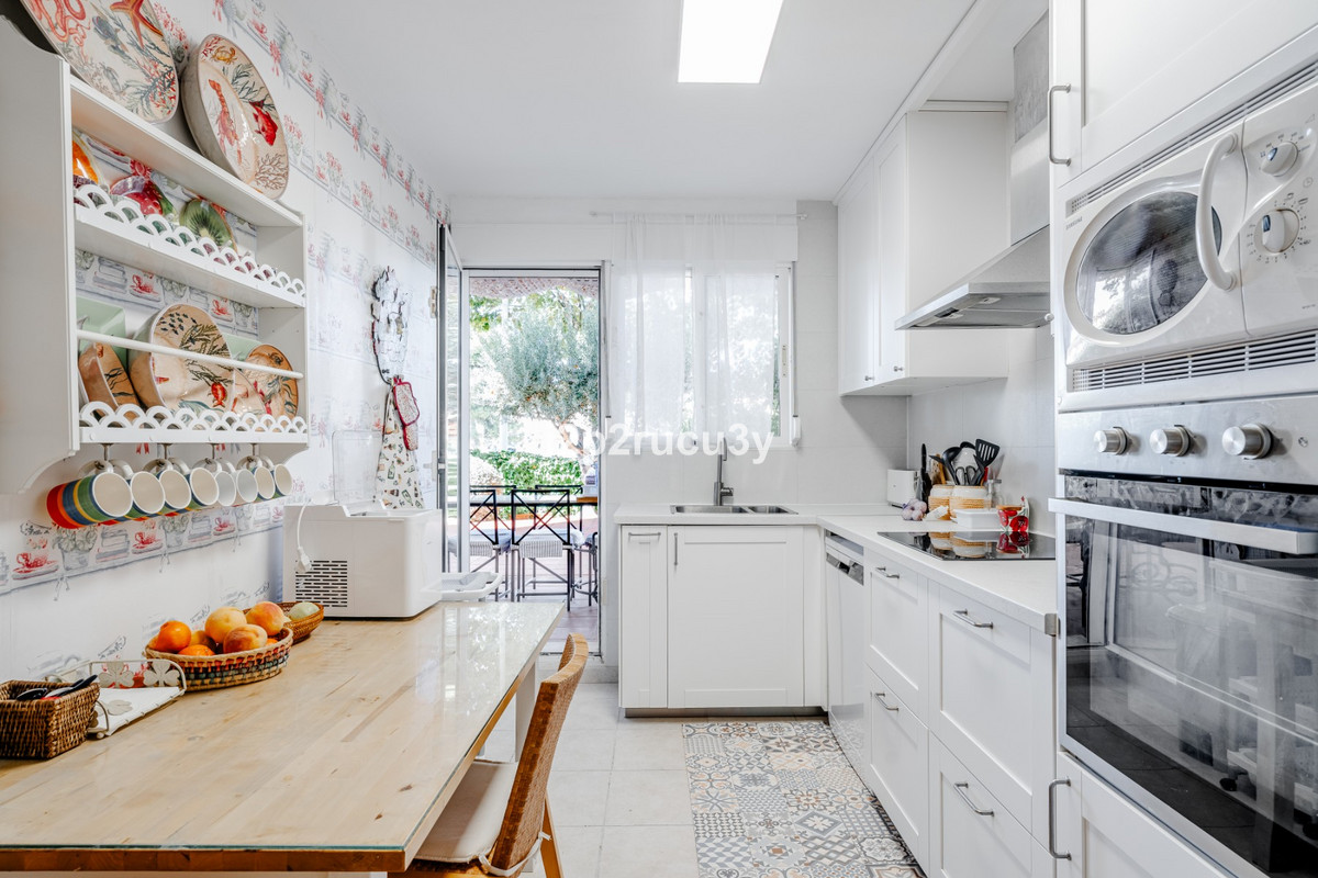 Appartement te koop in El Arenal | 4 slaapkamers H5182660