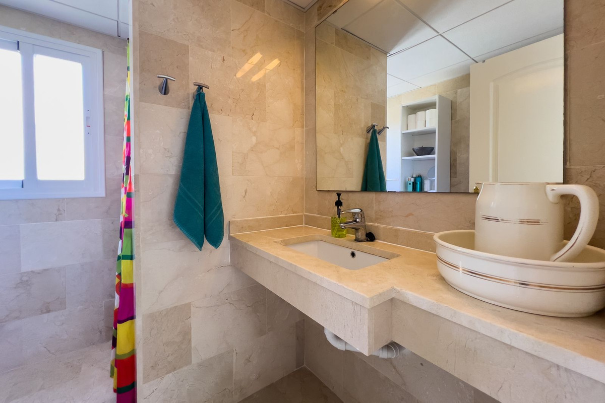 Appartement te koop in El Chaparral | 3 slaapkamers H5025898
