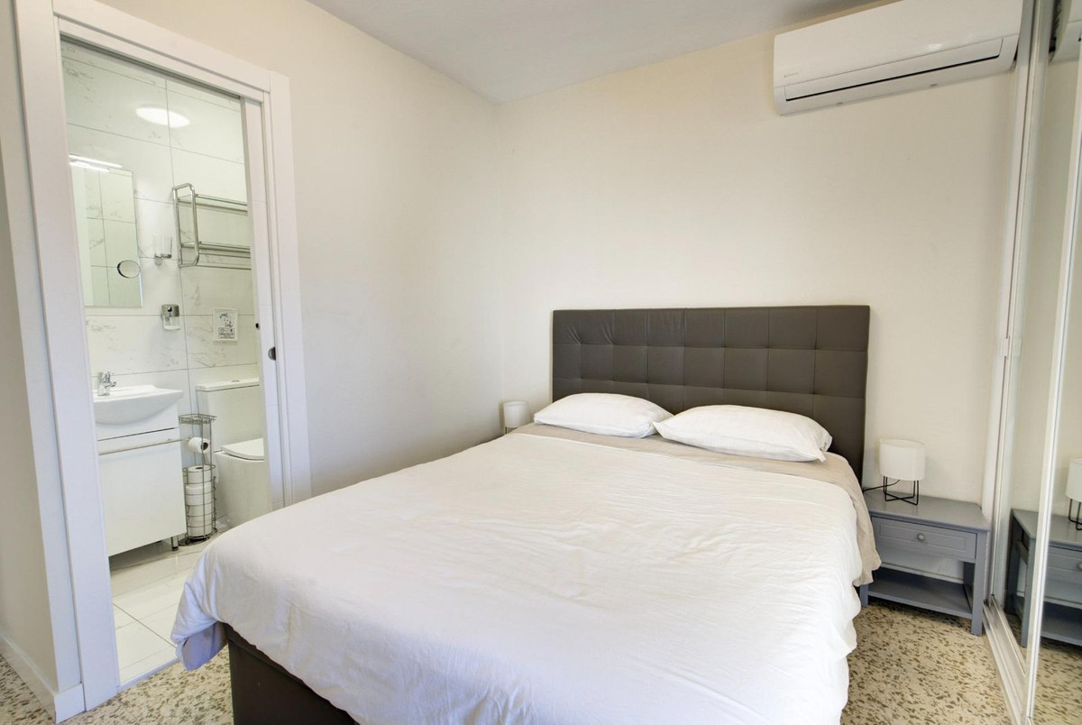 Begane grond appartement in El Chaparral-19