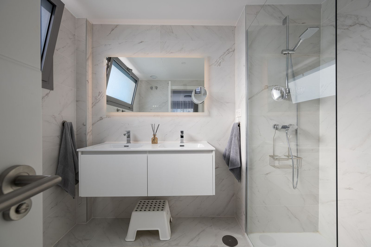 Appartement te koop in El Chaparral | 3 slaapkamers H5076412