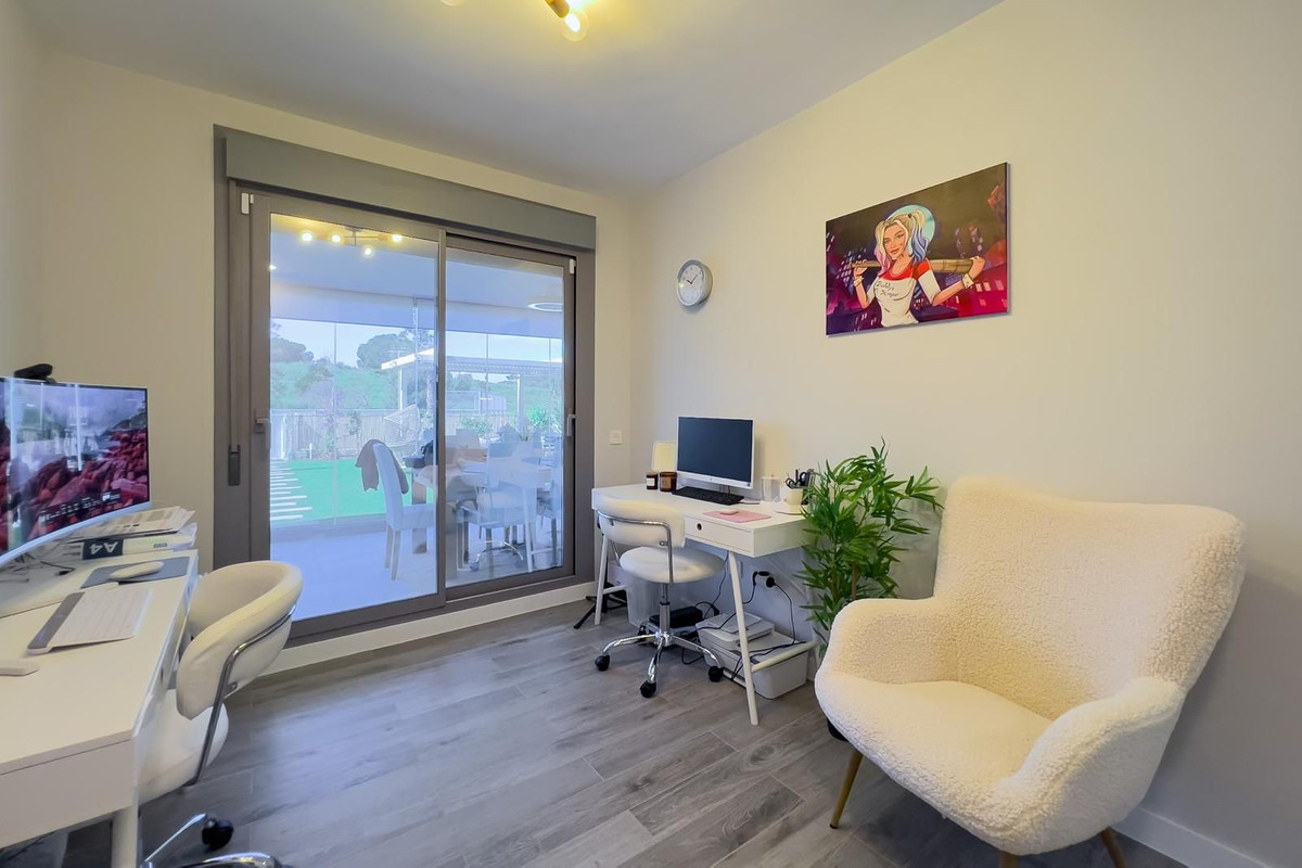 Appartement te koop in El Chaparral | 3 slaapkamers H5083216