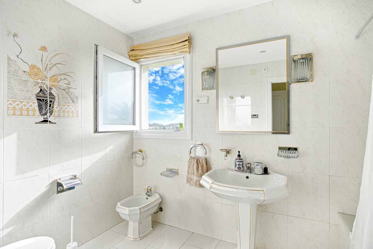 Penthouse te koop in El Chaparral | 5 slaapkamers H5146249